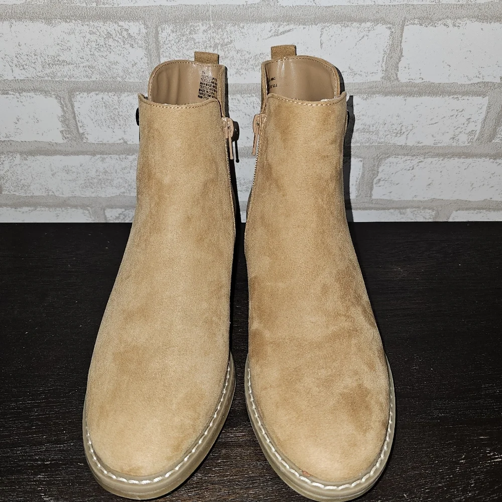 Booties - Picture 3 of 5